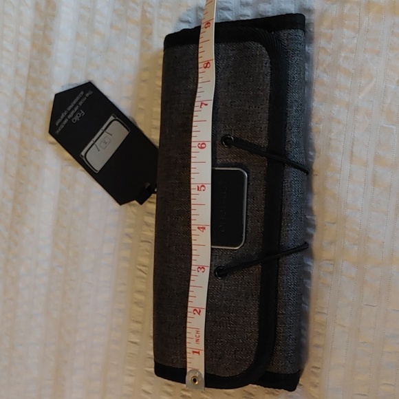 💚NWT ELECTRONIC ACCESSORIES ORGANIZER - Picture 10 of 12
